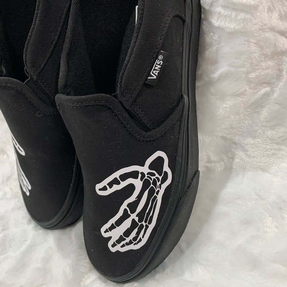 Custom vans - Picture 3 of 5